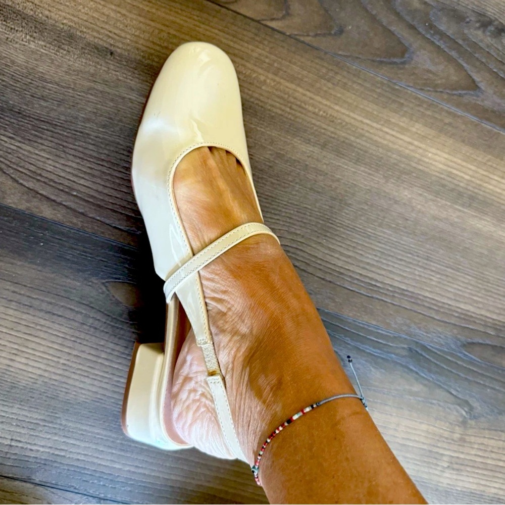 Tahari GoGo Round Toe for Women Size 8 by Tahari